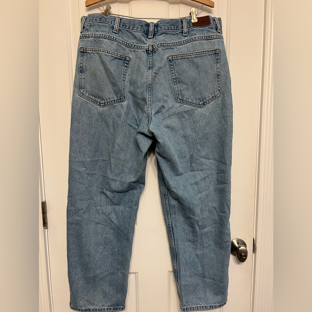 L. L. BEAN RELAXED‎ FIT 100% COTTON JEANS